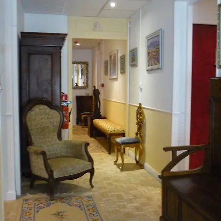 Hotel Logis Victorine Nice