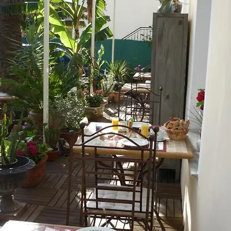 Hotell Logis Victorine 2*