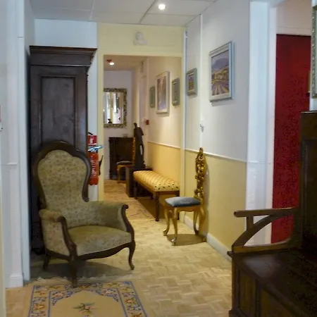 Hotell Logis Victorine 2*