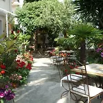 维克托瑞娜别墅家庭酒店 酒店