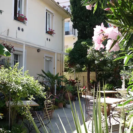 Hotel Logis Victorine Nice