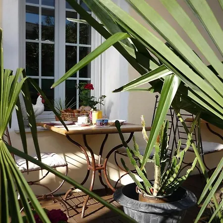 Logis Victorine Hotel