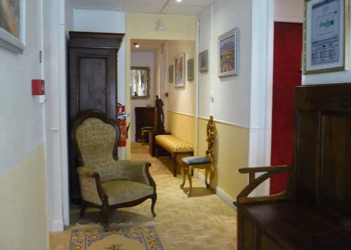 Otel Logis Victorine Nice